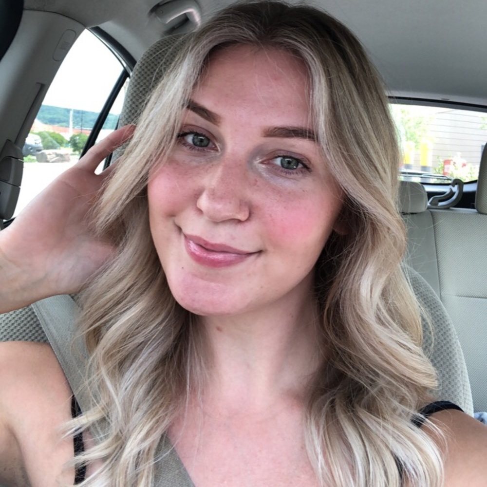 Meet your Posher, Abby